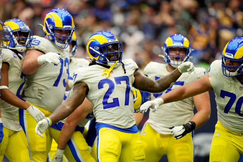 After 4 straight wins, hungry Rams add Von Miller to defense | The Seattle  Times
