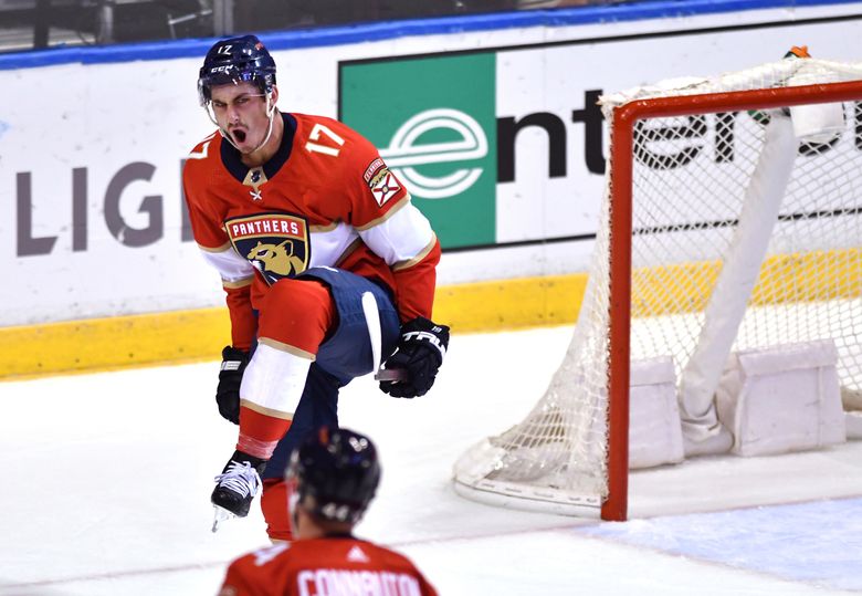 Bobrovsky makes 29 saves as Panthers stay undefeated