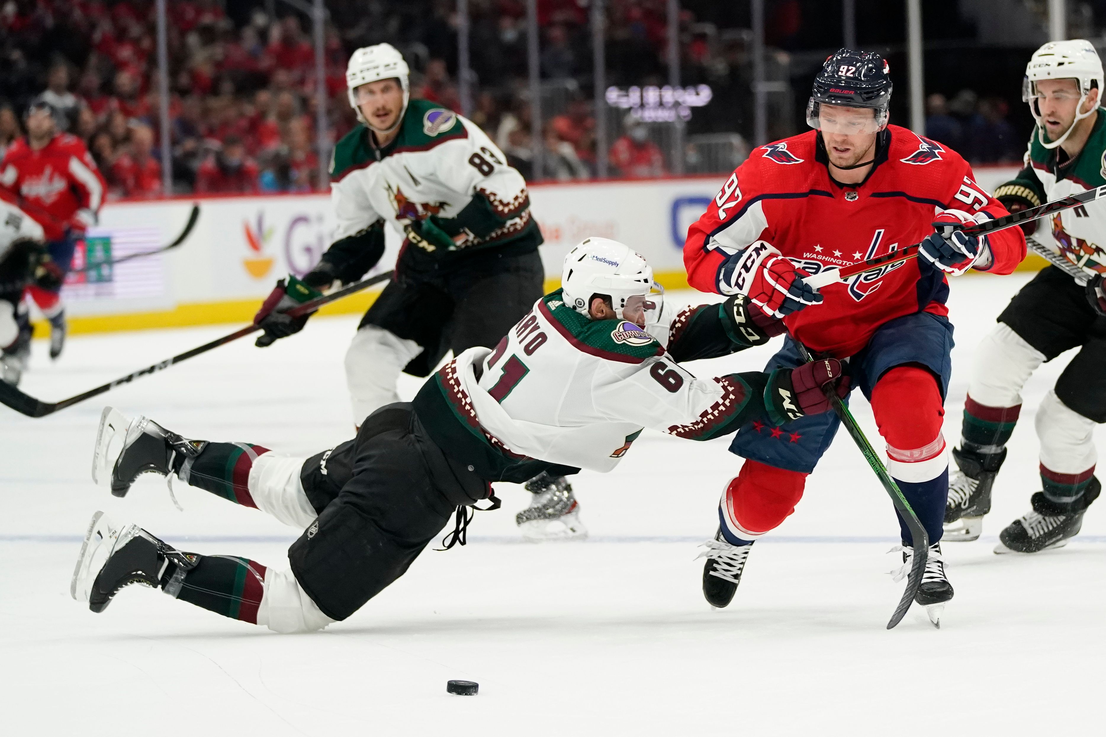 Capitals hand Coyotes 8th consecutive 