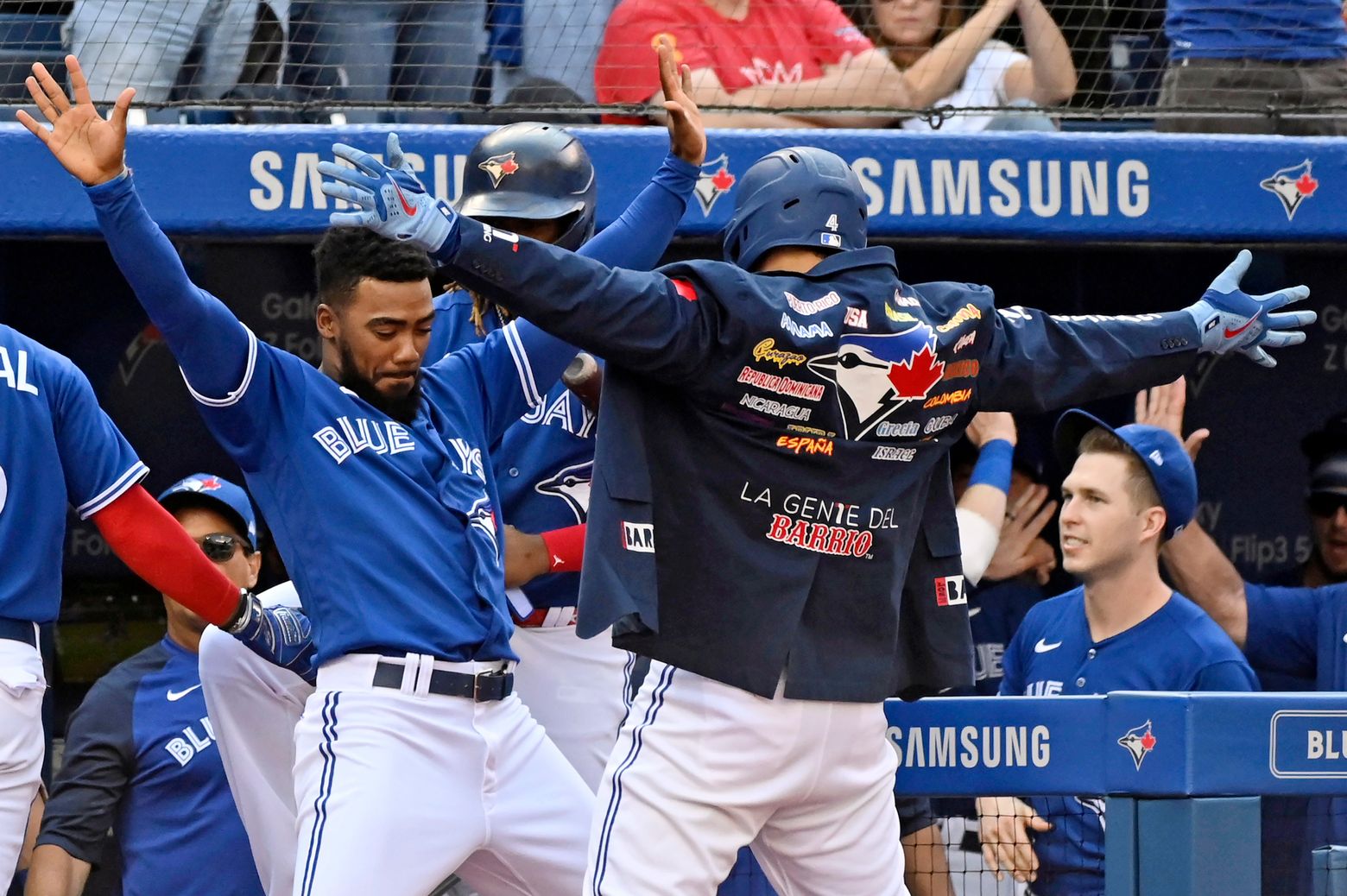 Blue Jays wild-card race: Guerrero returns against Yankees