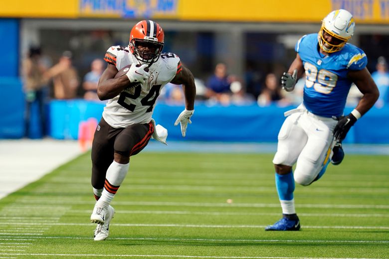 Photos:: Cleveland Browns new uniforms - Los Angeles Times