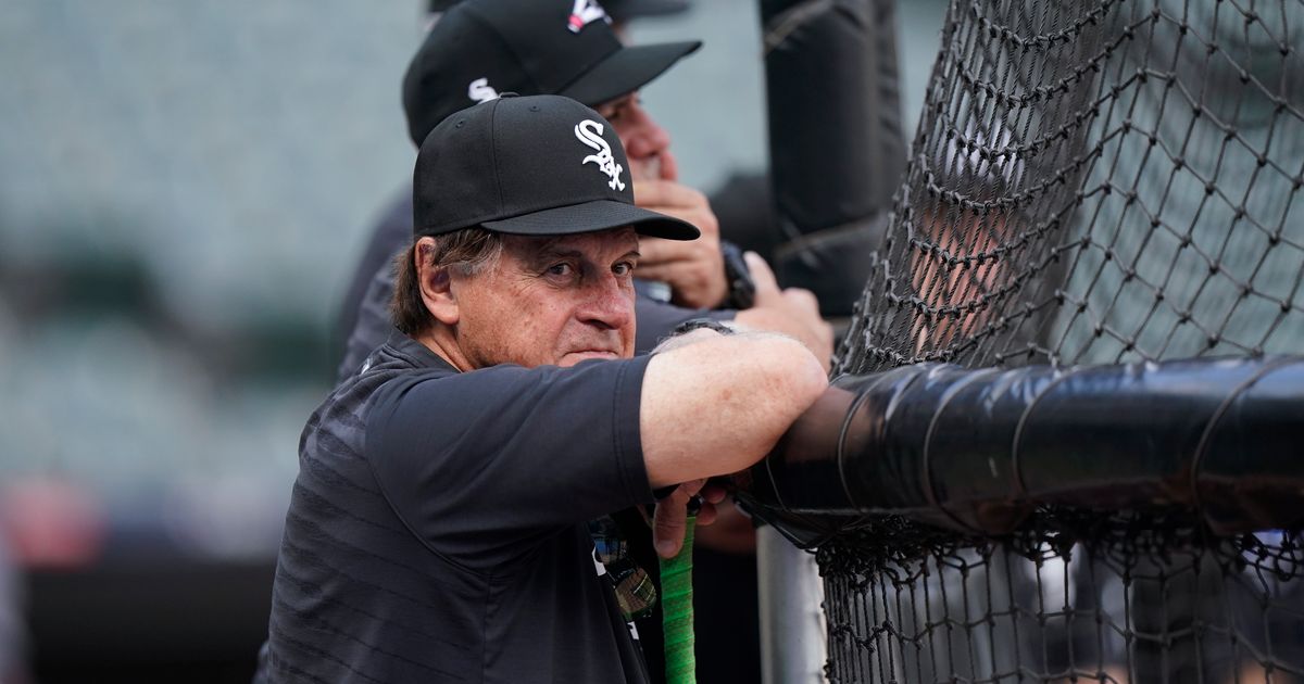 White Sox reunite with La Russa, hire Hall of Fame manager