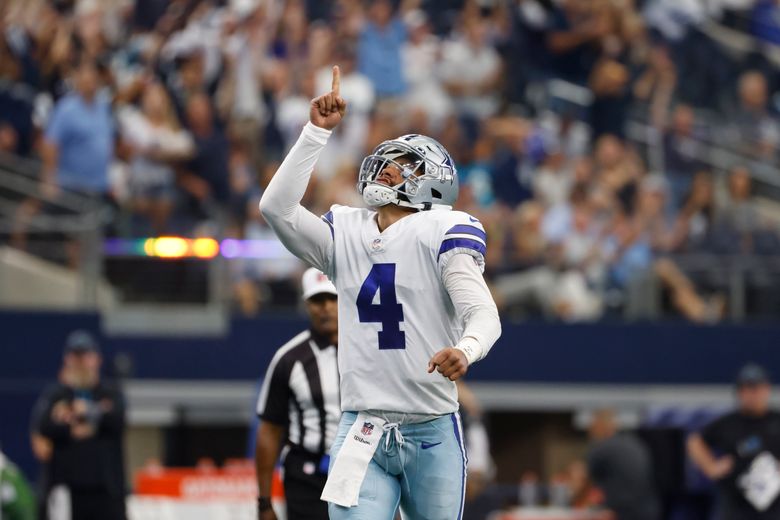 Dak Prescott throws two interceptions in first half of Divisional