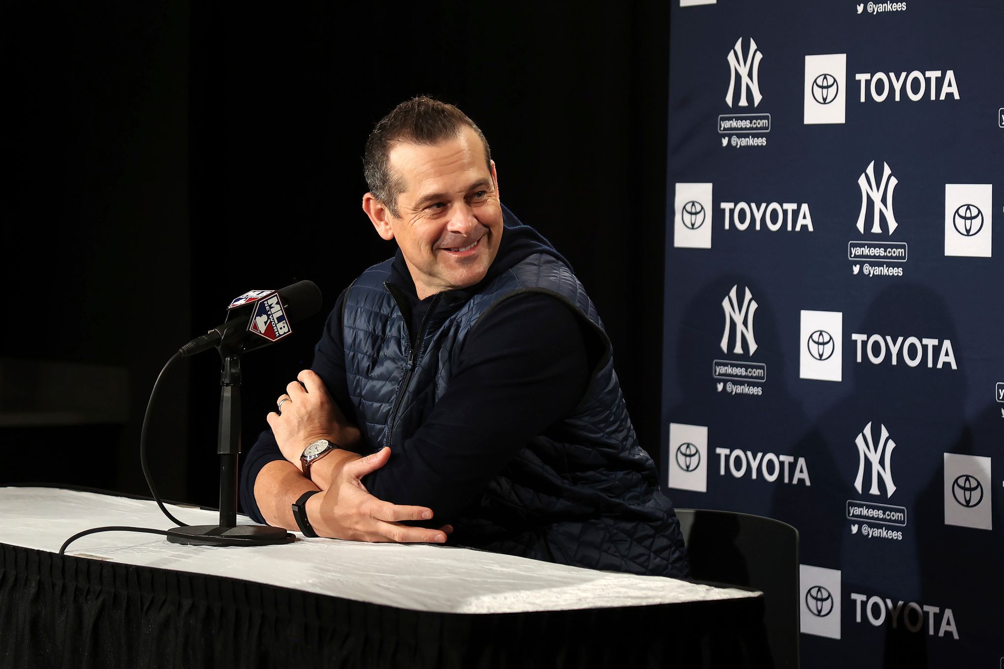 Yankees re-sign manager Aaron Boone to a three-year contract