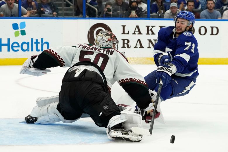 NHL: Stamkos leads Tampa Bay as it lights up former goalie in 6-1 win