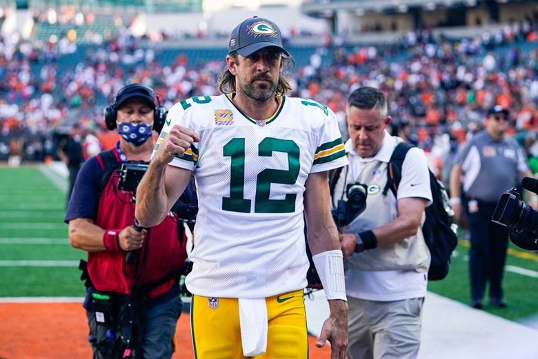 Packers QB Aaron Rodgers runs for first TD of 2021 to tie game