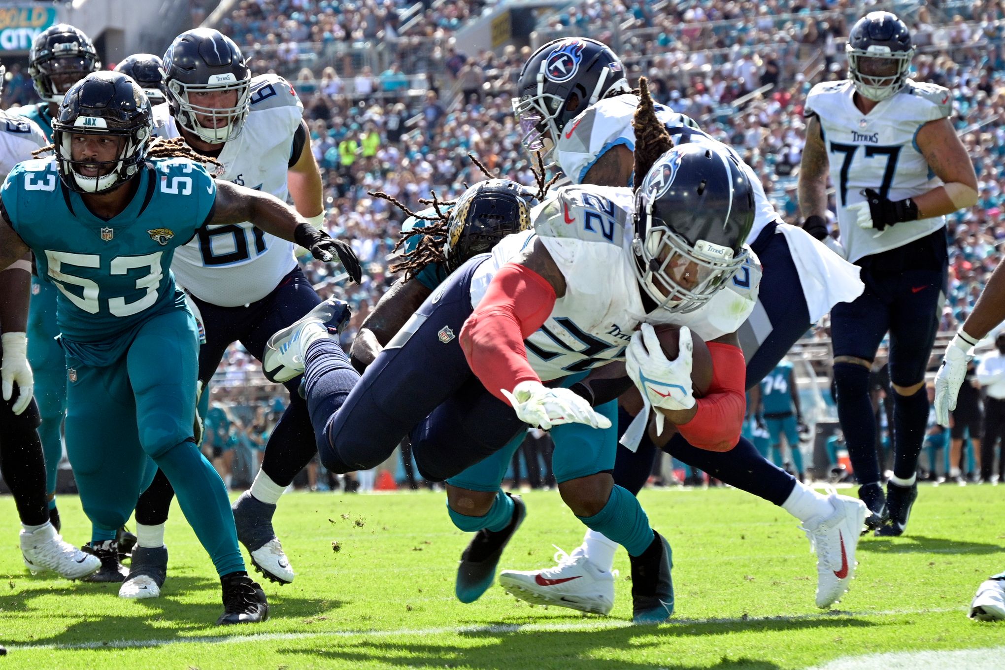 Derrick Henry passes Earl Campbell on Titans' all-time rushing yards list