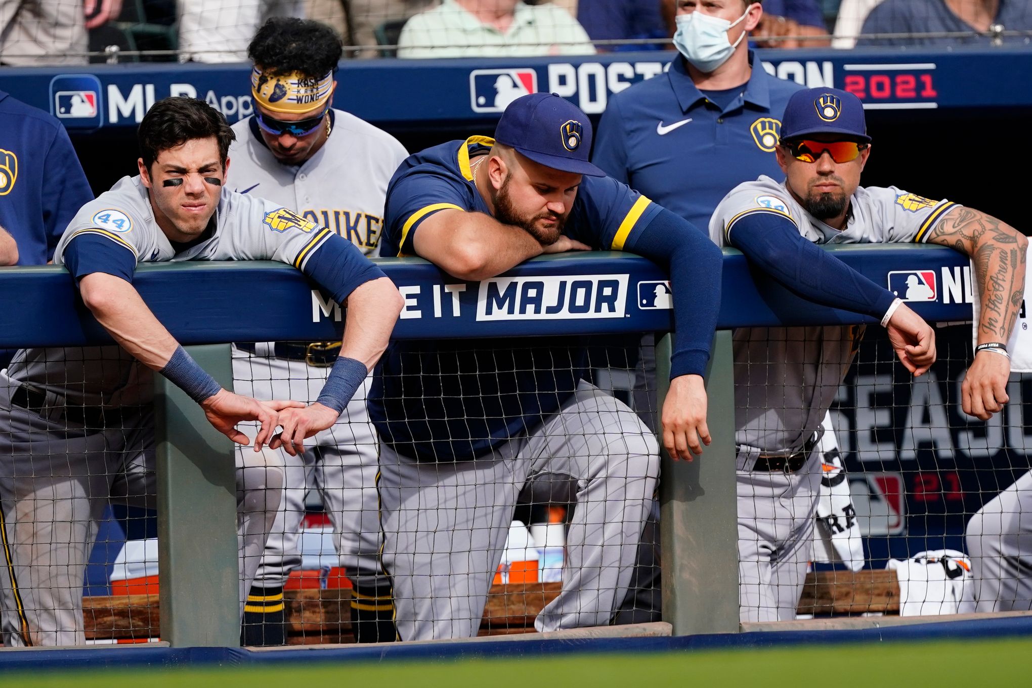 Brewers: Offense Needs To Wake Up Before It's Too Late