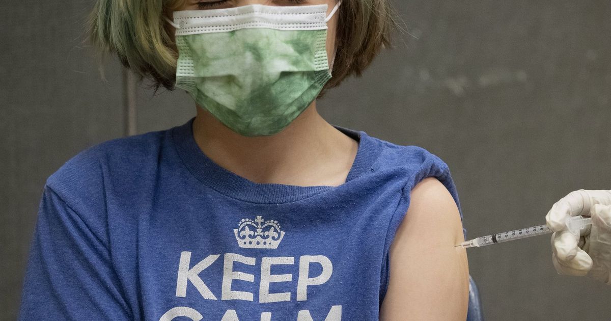 Seattle’s youngest students line up for COVID vaccines at school The