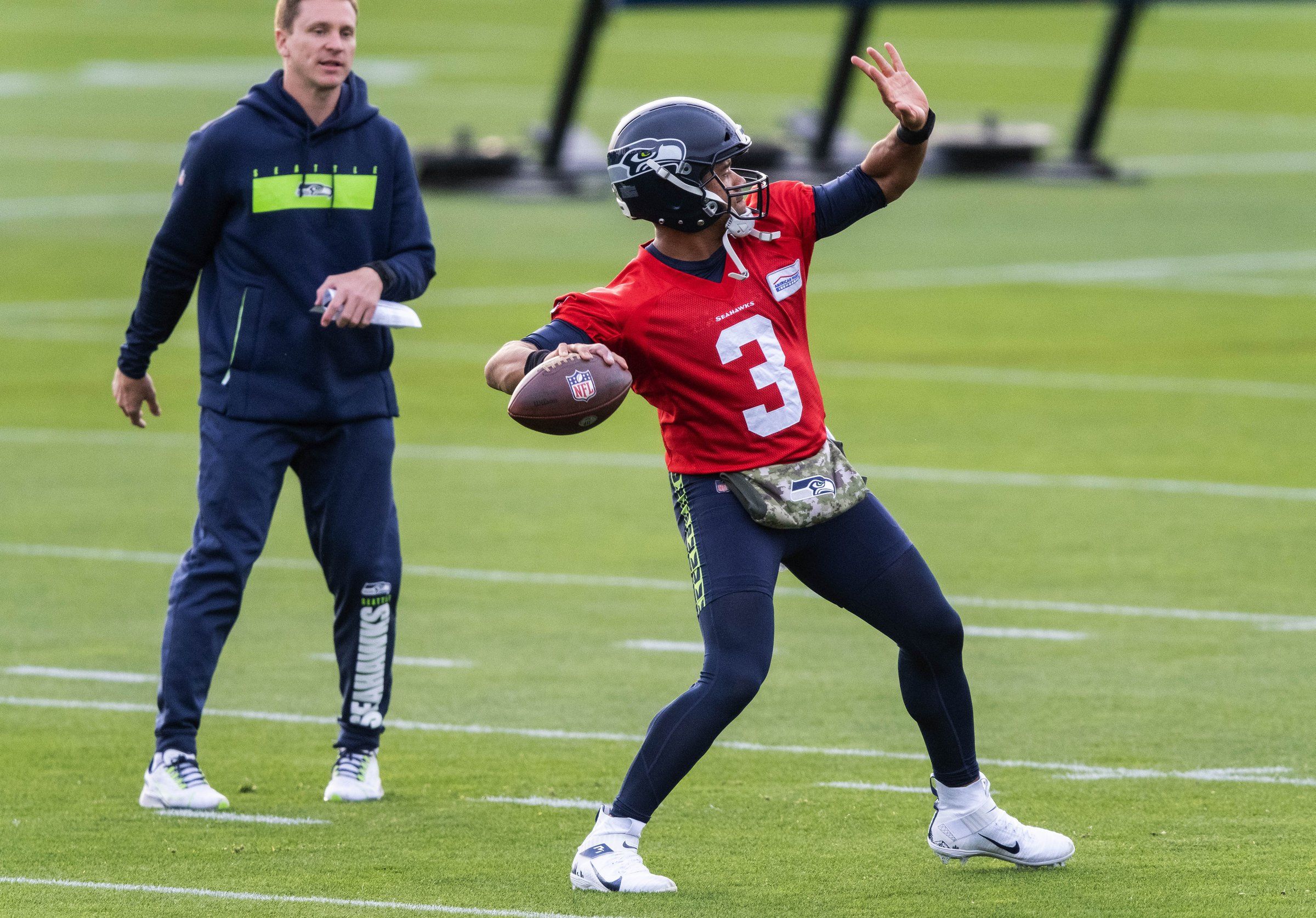 Russell wilson practice clearance jersey