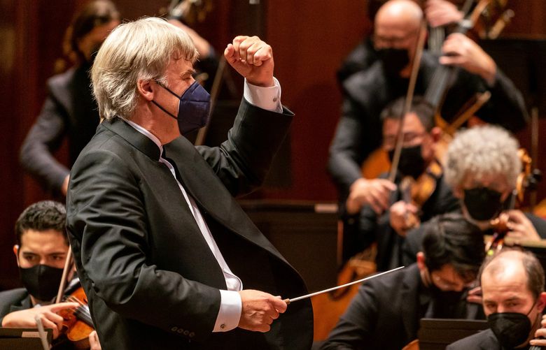 After more than 20 months’ absence due to COVID-19 travel restrictions, Thomas Dausgaard, Seattle Symphony’s Danish music director, is back on the Benaroya Hall podium.