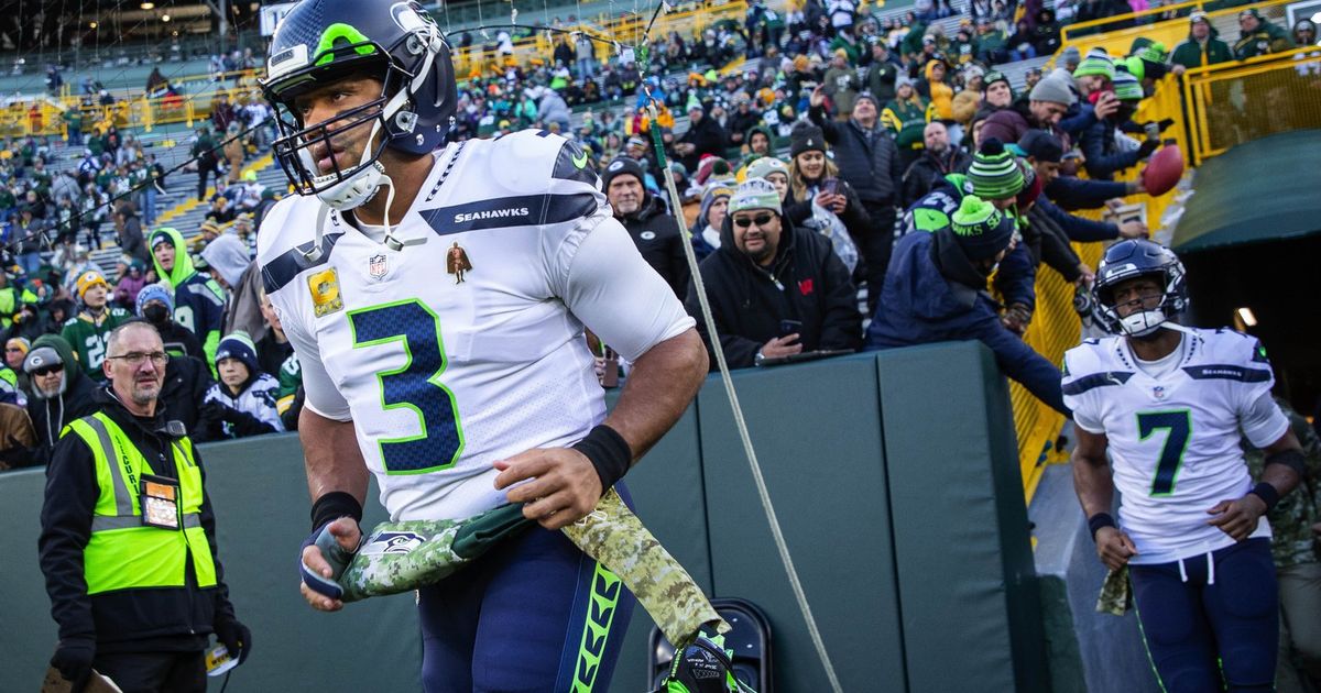 Russell Wilson has abysmal return, Seahawks shutout 17-0 by Packers - Field  Gulls