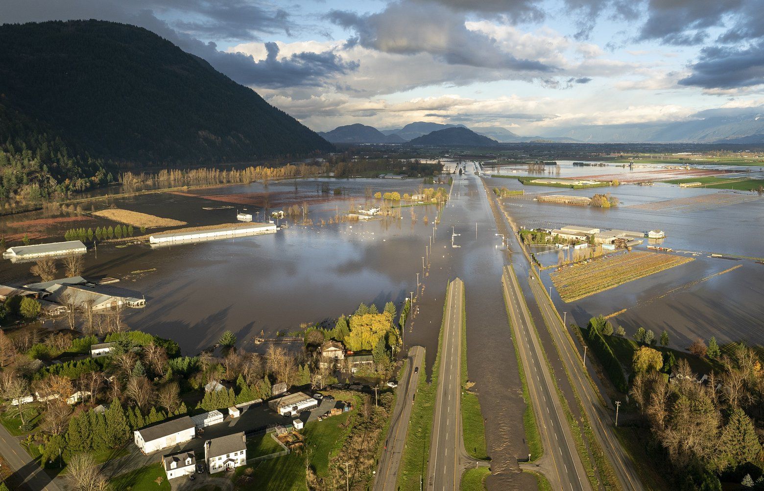 At Least 1 Dead From Mudslides In British Columbia After Heavy Rain ...