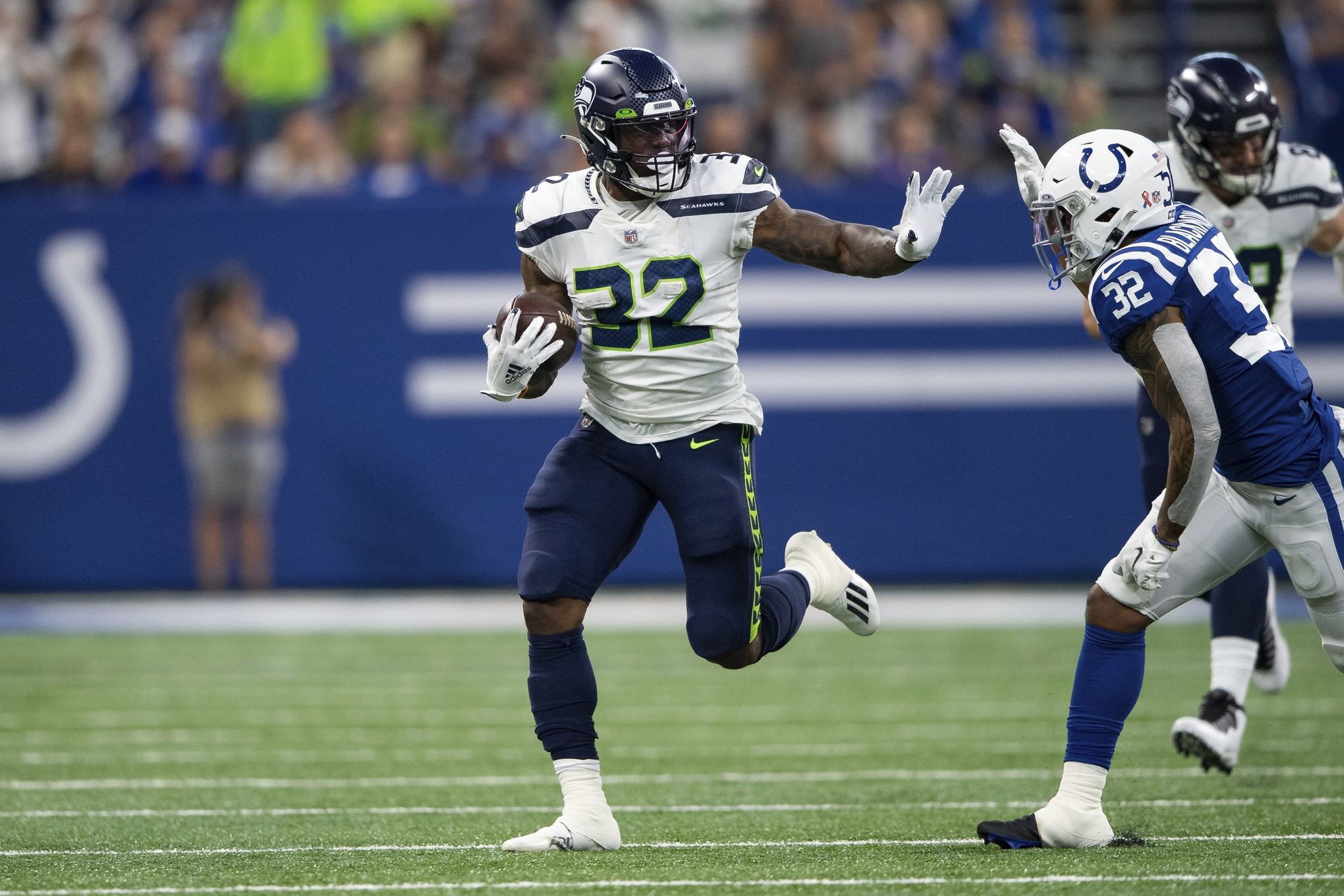 Russell Wilson, Pete Carroll in awe of D.K. Metcalf's 'unbelievable' tackle  on Budda Baker, NFL News