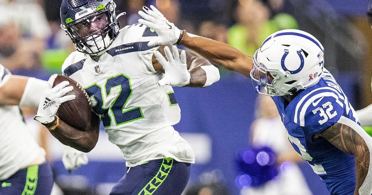 Seahawks RB Chris Carson fixed his fumbling problems in injury-shortened  2020 - Field Gulls