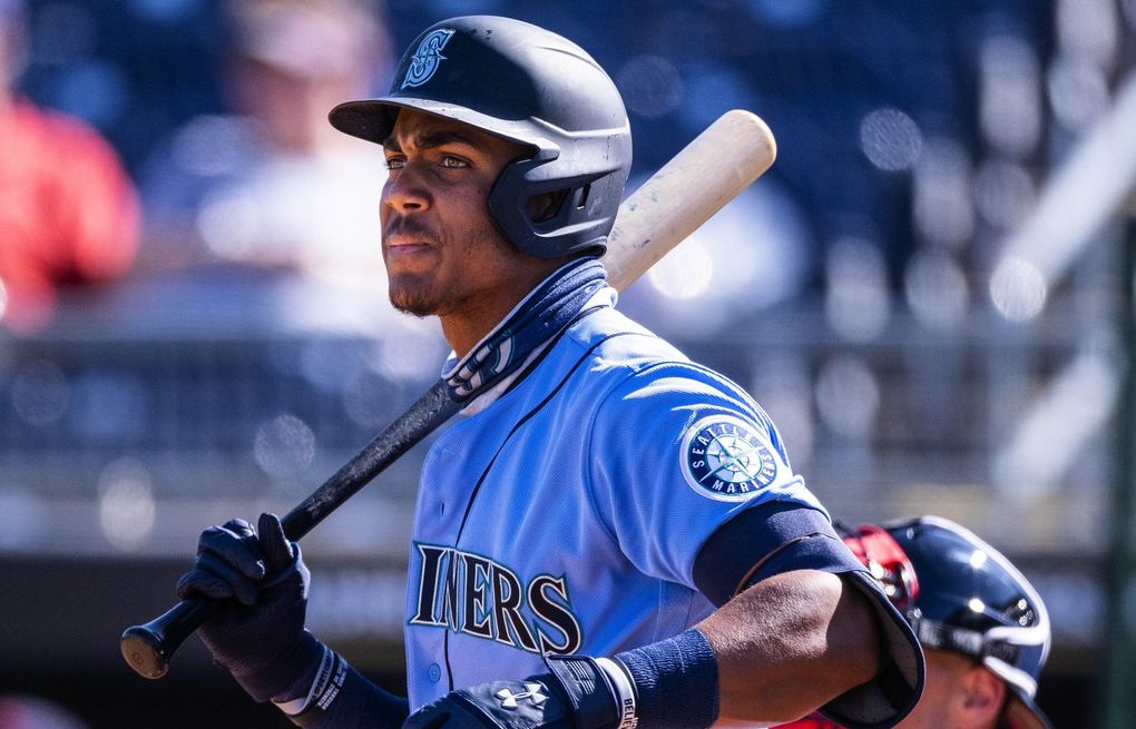 Mariners OF Julio Rodríguez learns he made team roster in