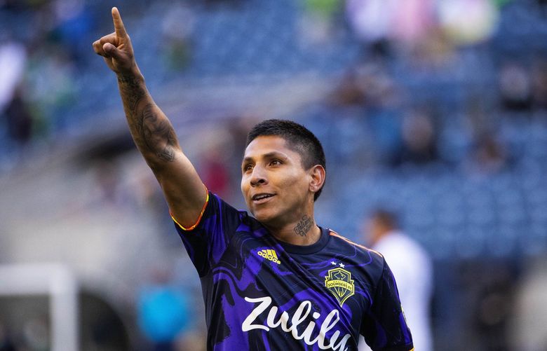 Raul Ruidiaz celebrates his goal scored in the 20th minute against the LA Galaxy.  The LA Galaxy played the Seattle Sounders FC in Major League Soccer Sunday, May 2, 2021 at Lumen Field in Seattle, WA. 217007