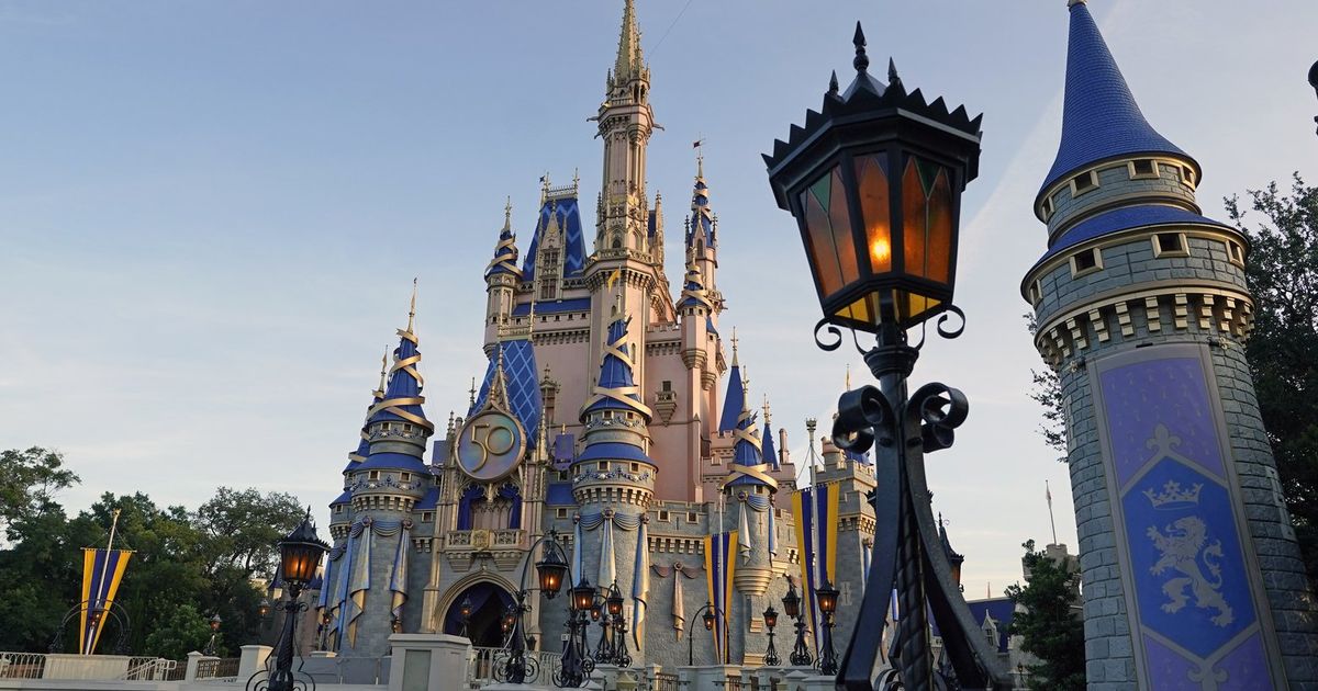 Memo Disney pauses COVID19 vaccine mandate in Florida The Seattle Times