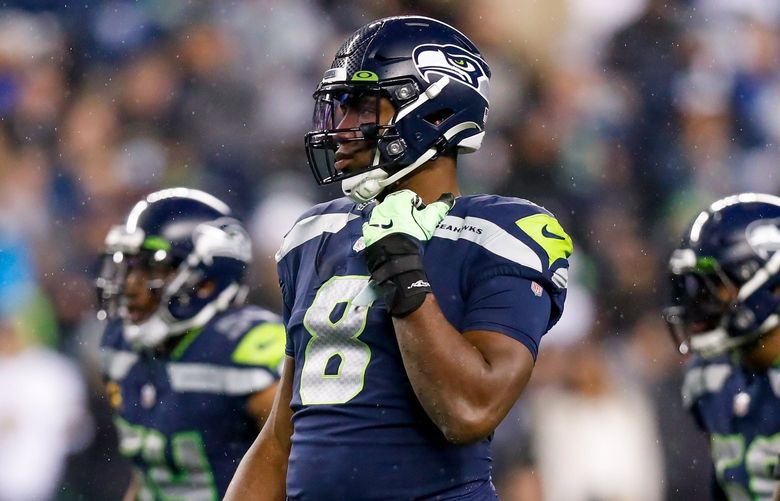 Lumen Field – Seattle Seahawks vs. New Orleans Saints – 102521
Seattle Seahawks defensive end Carlos Dunlap waits for the start of a play during the fourth quarter Monday Oct. 25, 2021, in Seattle. 218611