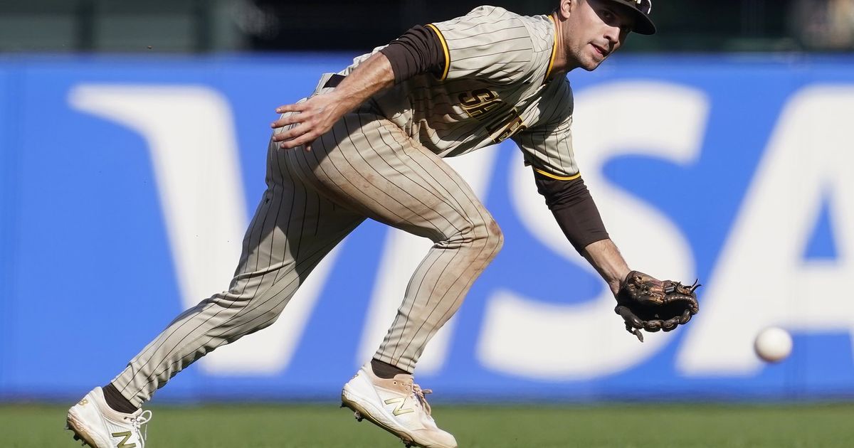 Adam Frazier's second RBI knock, 03/31/2022