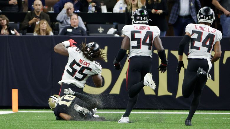 Saints' sloppiness costly in narrow loss to Falcons