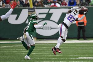 Allen, Bills D dominate White, Jets in 45-17 rout