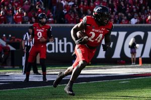 No. 2 Cincinnati focused on beating Tulsa, not style points