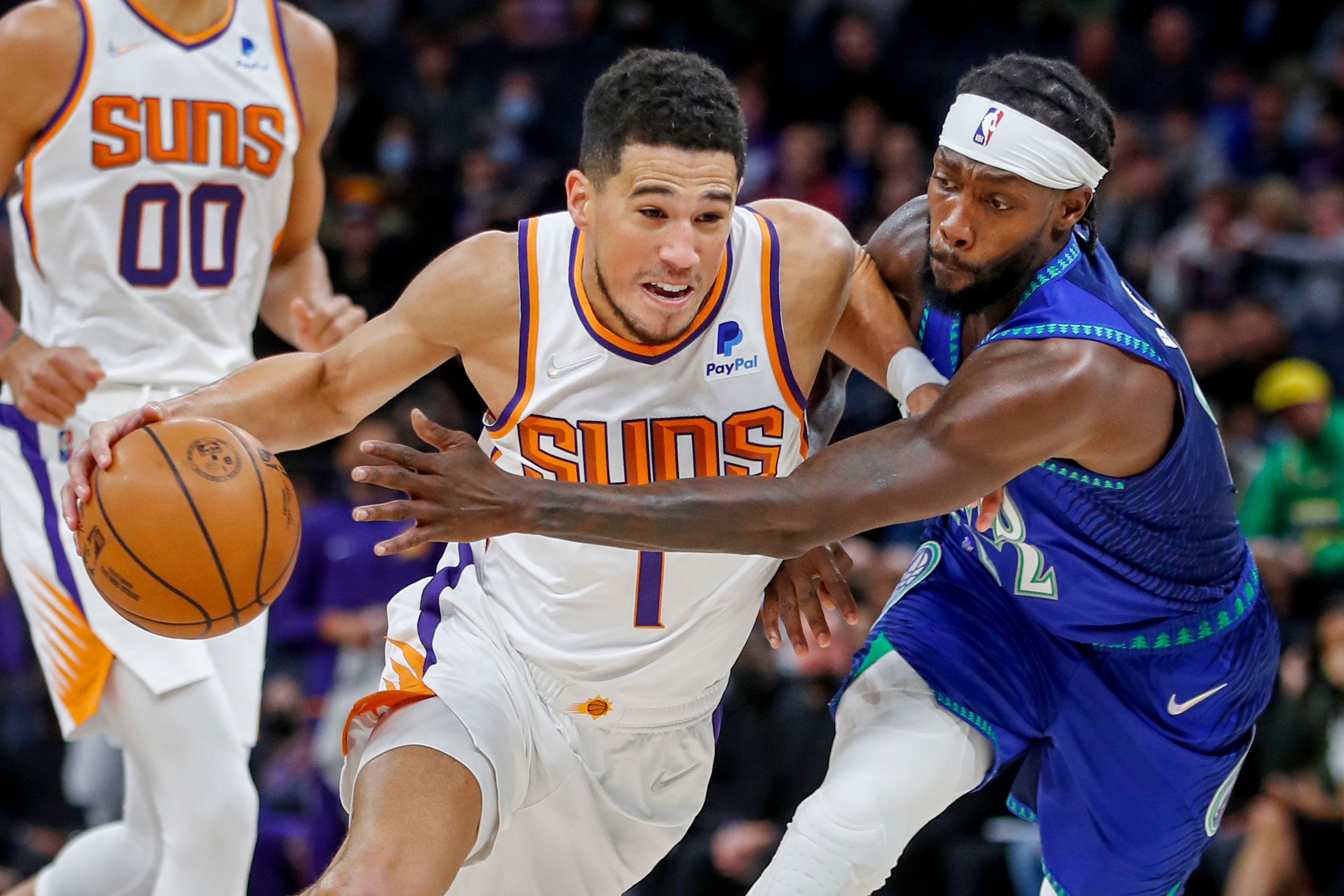 Paul gets 19 in 4th Suns beat Timberwolves 9th win in row The