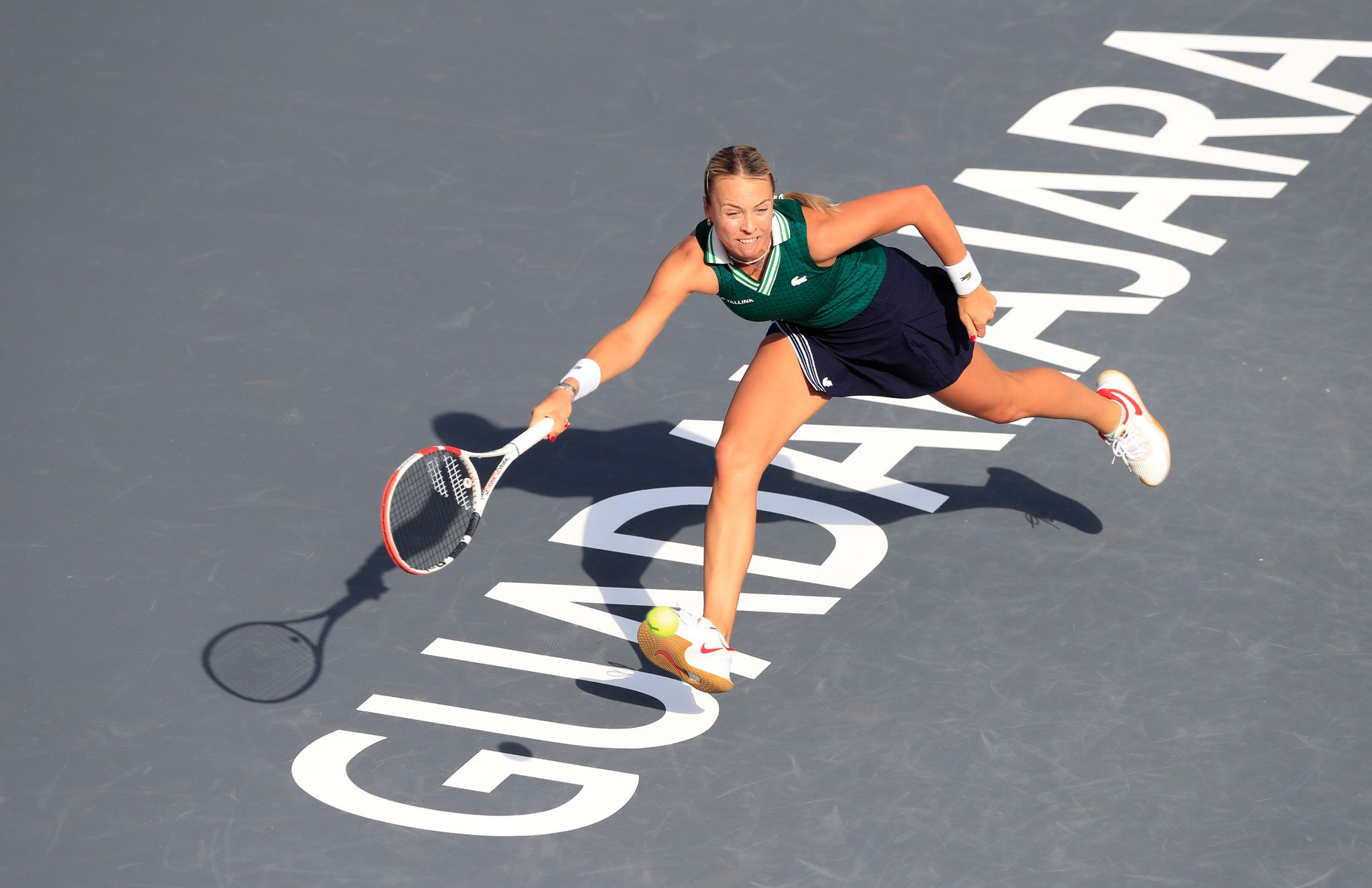 Muguruza wins WTA Dubai Tennis Championships after beating Krejcikova