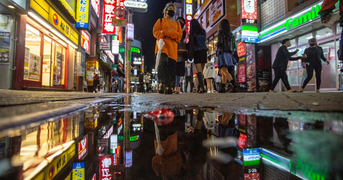 Jepang mengusulkan paket stimulus rekor untuk memperbaiki ekonomi yang sakit