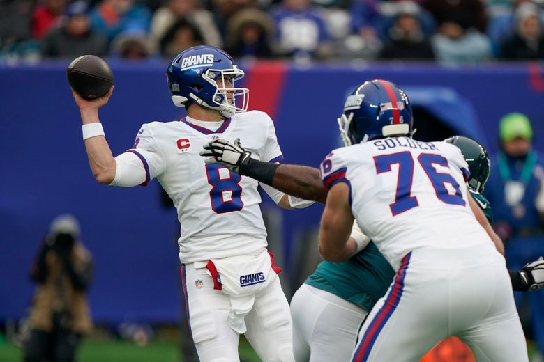 Giants QB Daniel Jones out vs. Bills with neck injury - ESPN
