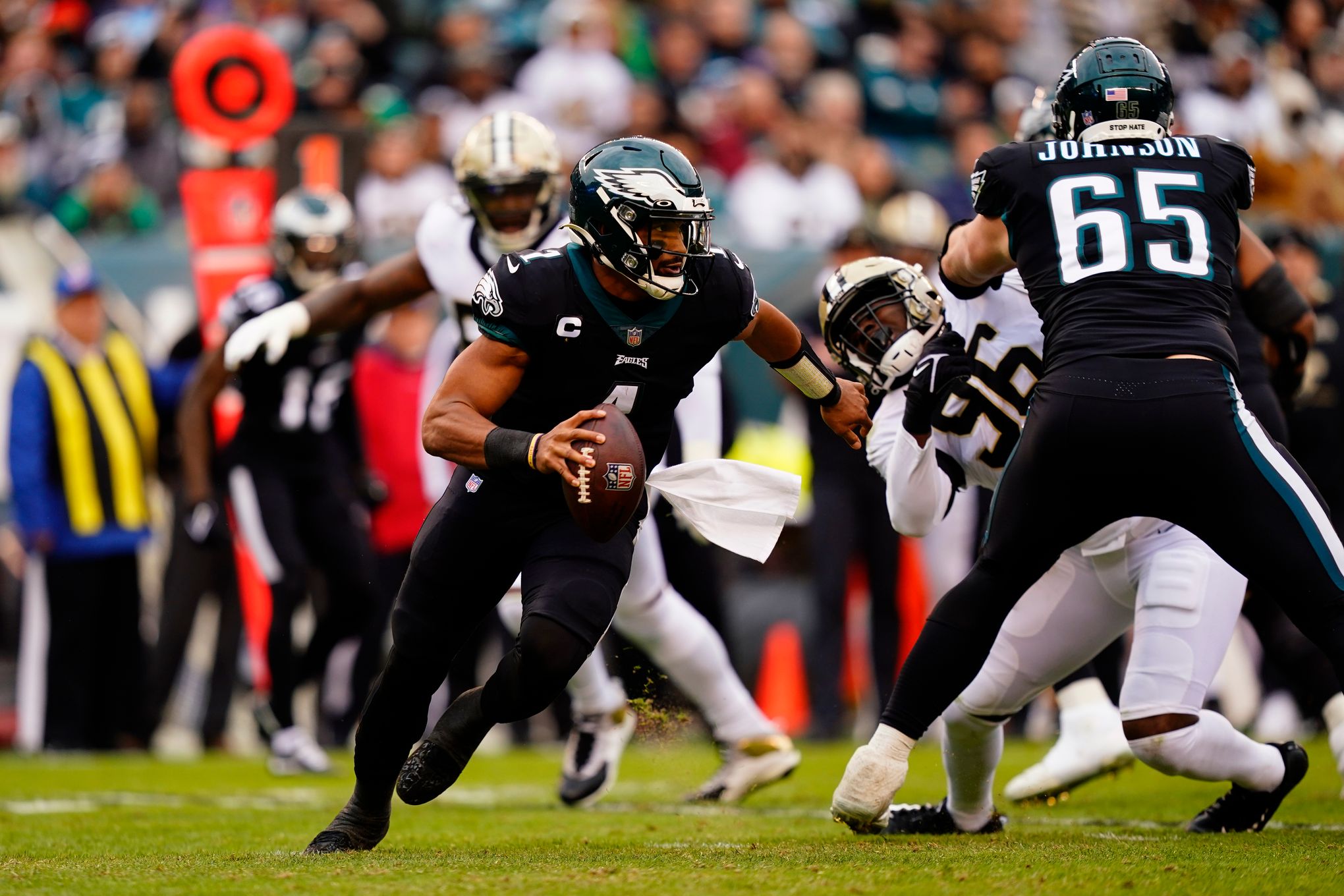 Jalen Hurts aims to lead Eagles to another win over Saints - The