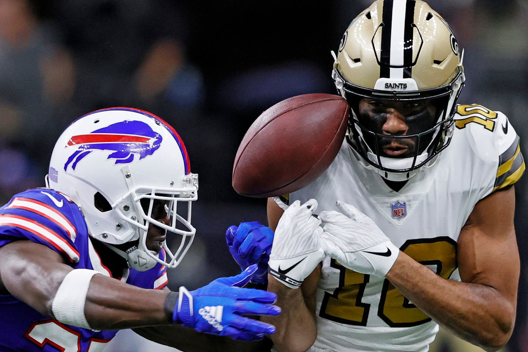 Tre'Davious White Knee Injury vs. Saints 