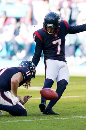 Miami Dolphins beat Houston Texans in a 9-turnover slog