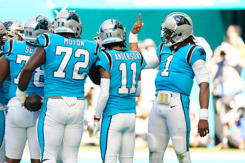 Carolina Panthers vs Miami Dolphins - November 28, 2021