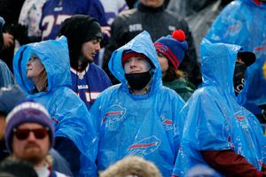 Bills defense trampled by Jonathan Taylor, Buffalo loses, 41-15