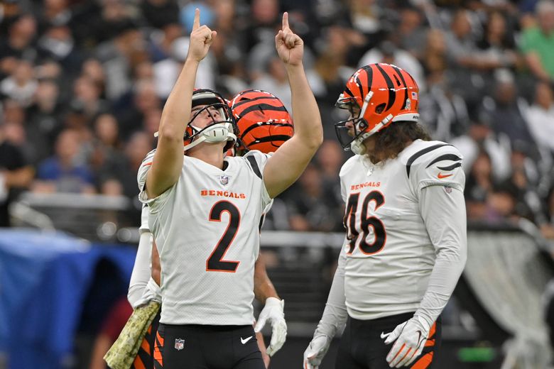 Bengals snap skid, topple slumping Raiders 32-13