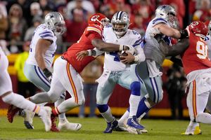 Cowboys, Raiders seek lost momentum in Thanksgiving meeting - The San Diego  Union-Tribune