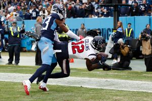 Texans snap 8-game skid, end Titans' 6-game streak 22-13 - The San