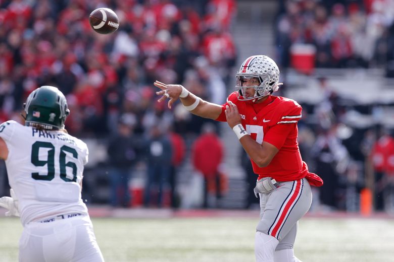 C.J. Stroud throws the first touchdown of his NFL career at home