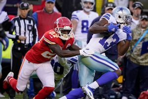 Cowboys' offense struggles in 19-9 loss in Kansas City