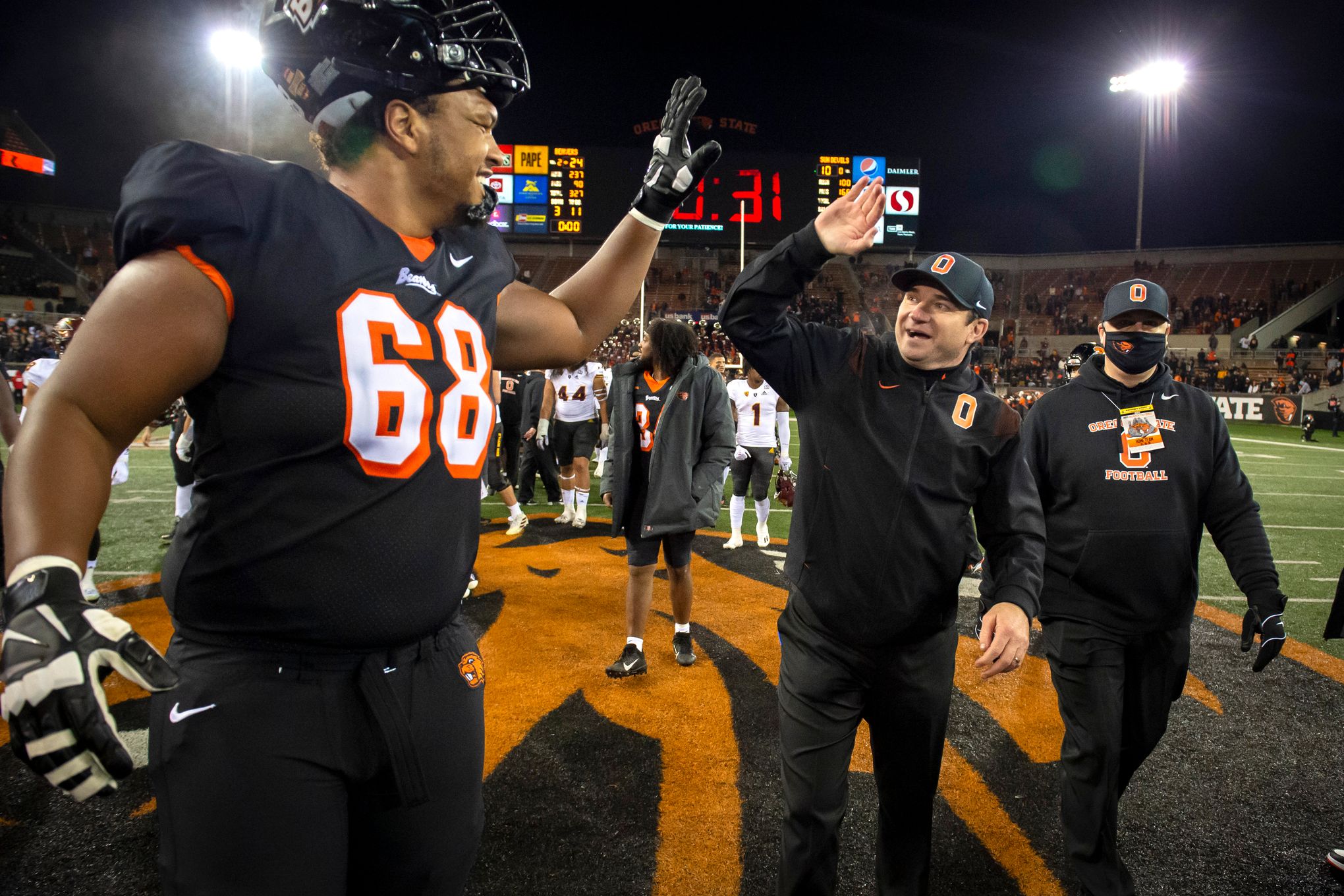 No. 19 Oregon State looks to rebound Friday night against No. 10