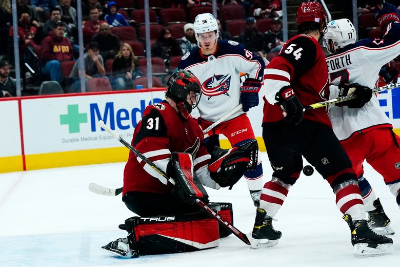 Boone scores 3 goals in Blue Jackets' 5-4 win over Coyotes