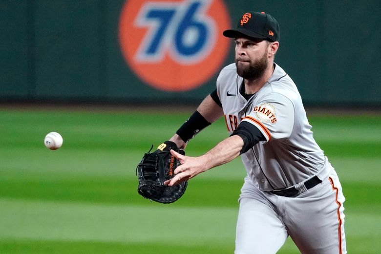 Brandon Belt staying with San Francisco Giants, accepts $18.4 million  qualifying offer - ESPN