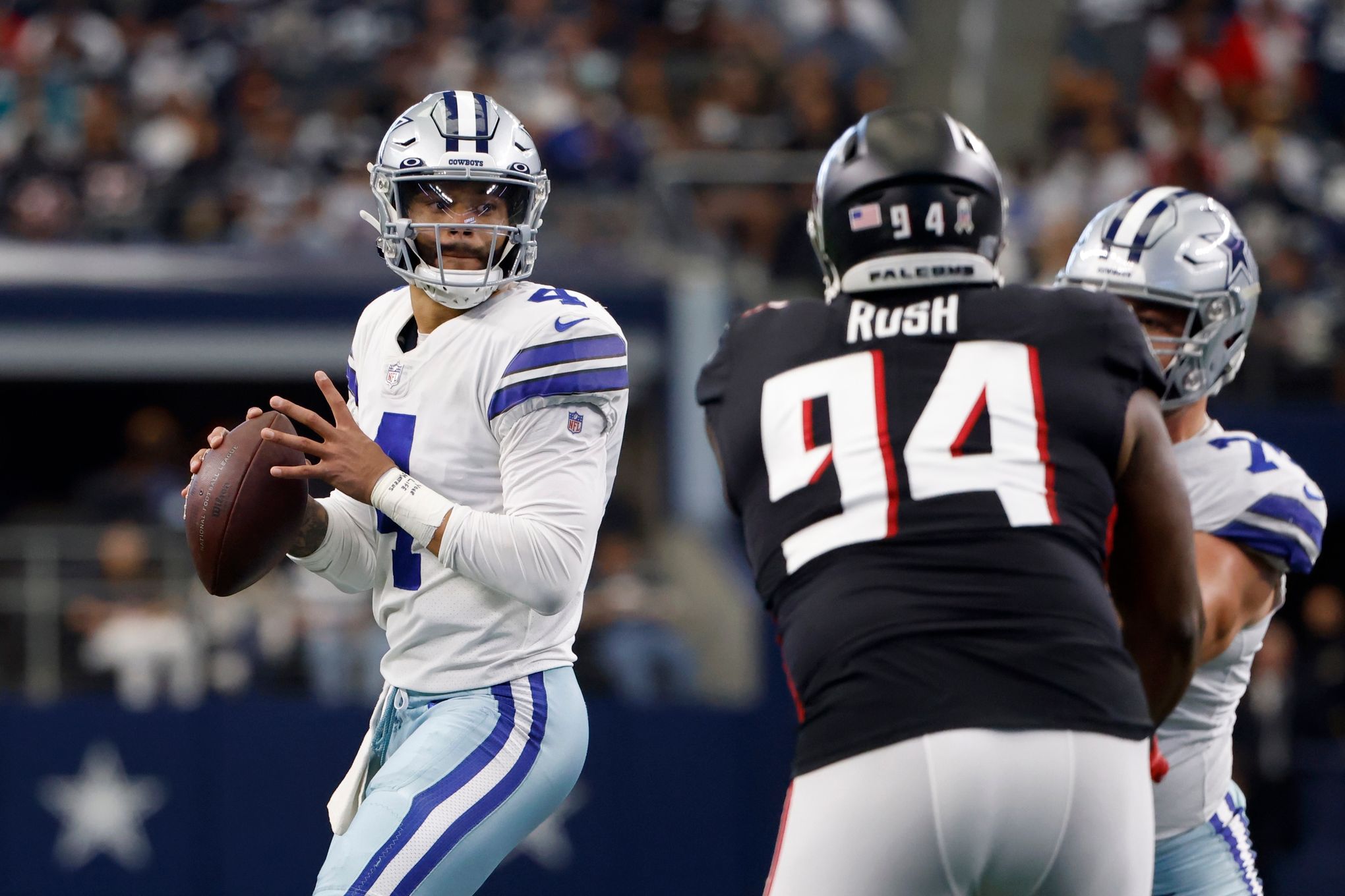 Dallas Cowboys linebacker Micah Parsons catches Kansas City Chiefs  quarterback Patrick Mahomes from behind for strip-sack