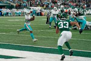 Dolphins win third straight, top Jets 24-17 - The San Diego Union-Tribune