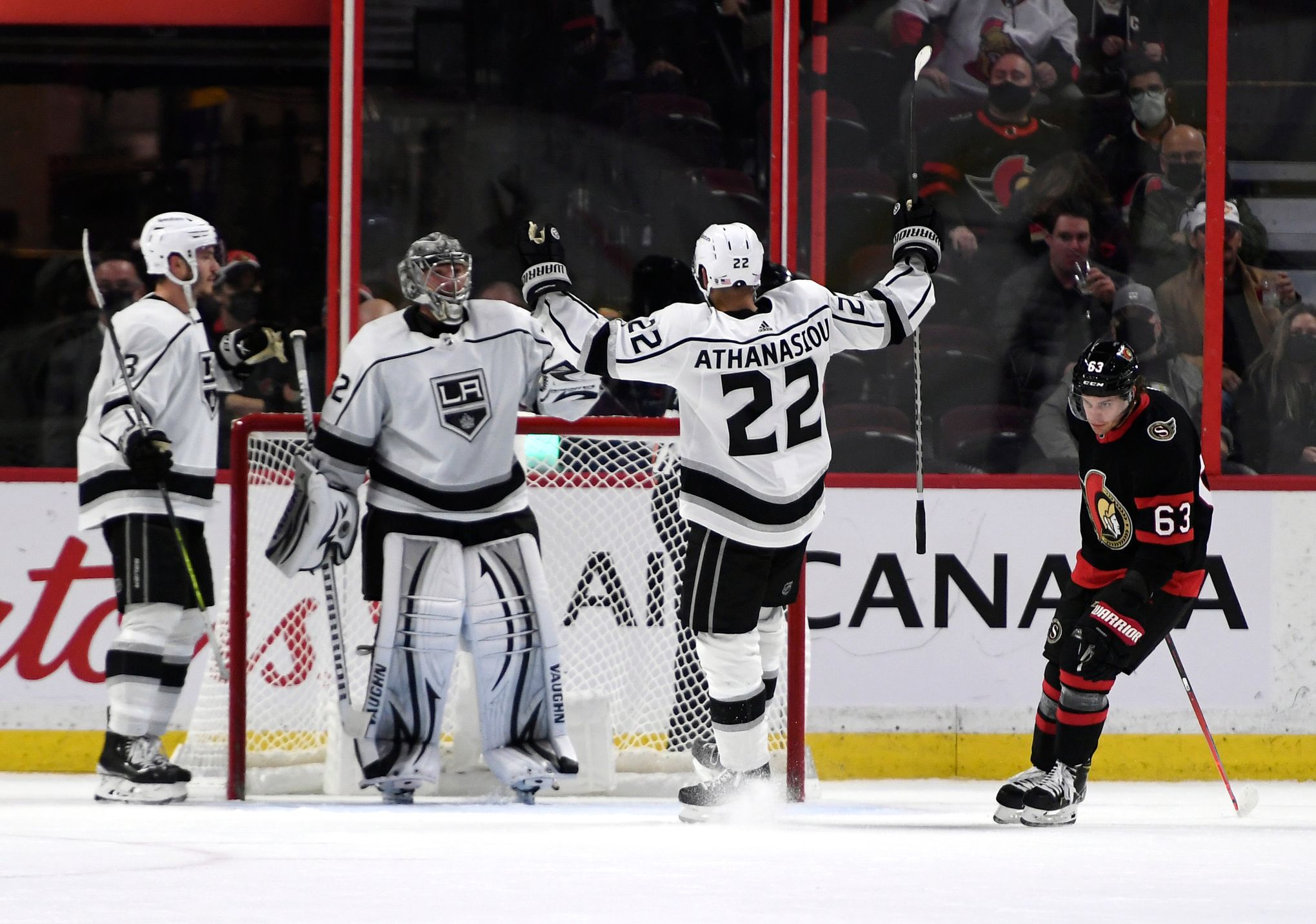 Quick stops 32 shots, Kings beat Sens 2-0 for 7th win a row - Seattle Sports