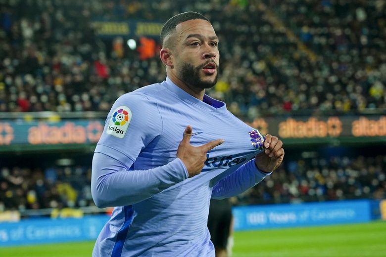 GOAL - Memphis Depay to Barcelona. Discuss.