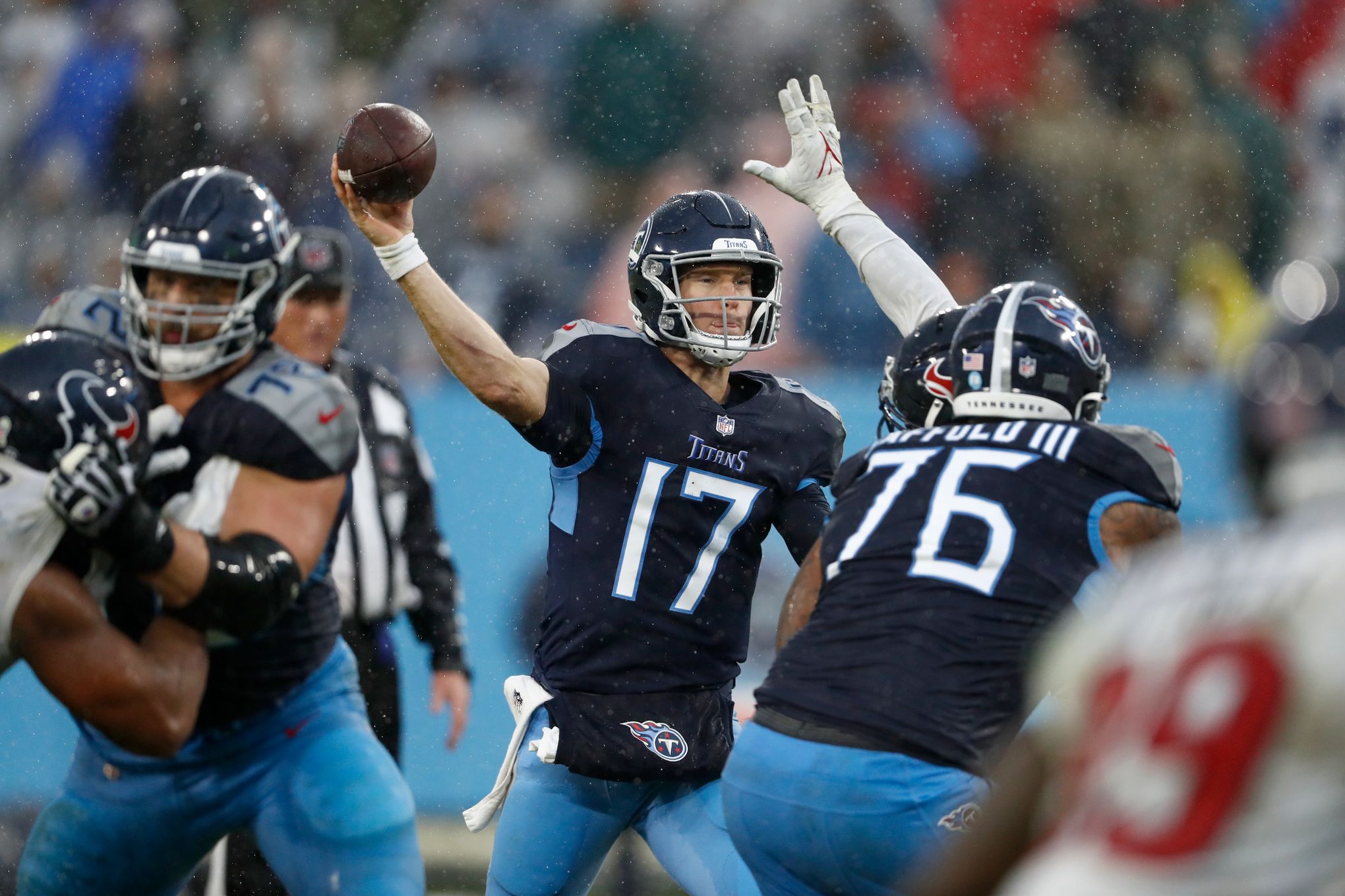 Injuries leave Titans working with thin group at receiver