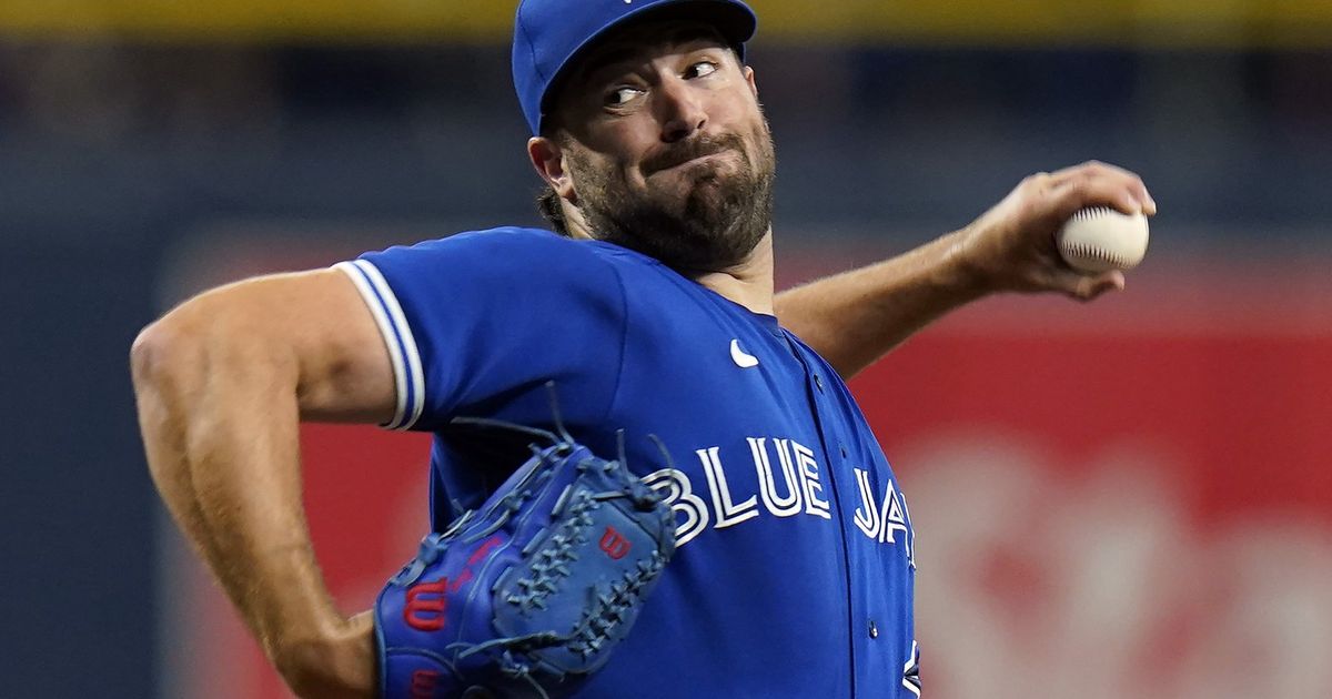 Robbie Ray is throwing gas again, and he has Mariners camp buzzing
